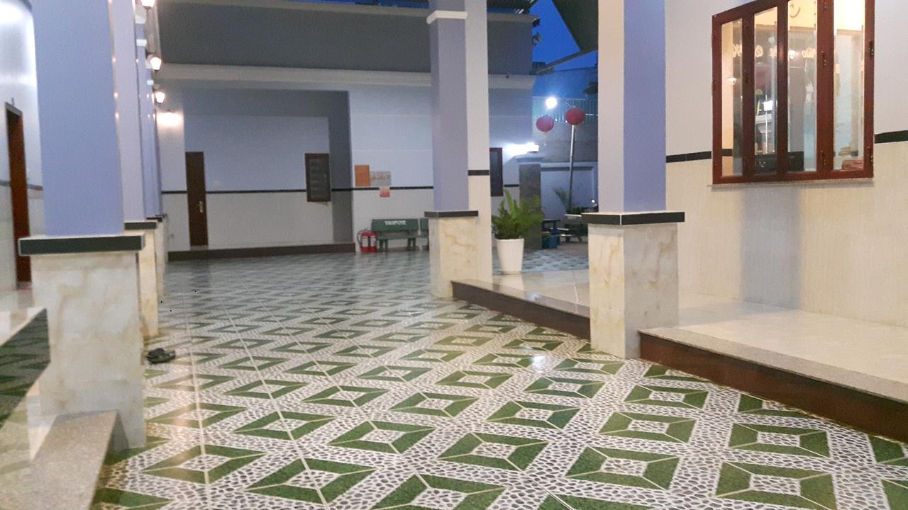 Motel Hoang Gia Long Khanh Екстериор снимка
